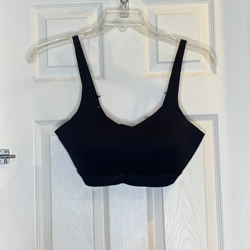 Lululemon black bra 32E
